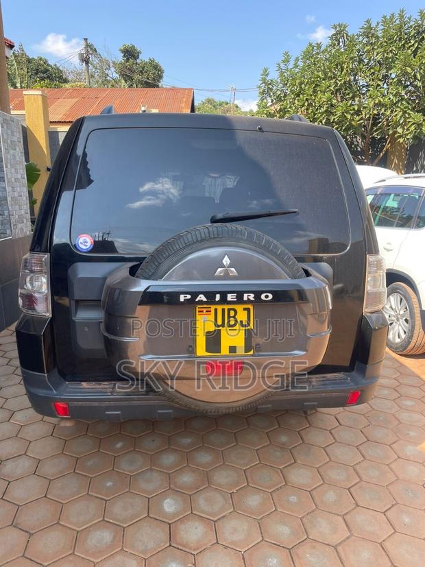 Mitsubishi Pajero 2008 Black