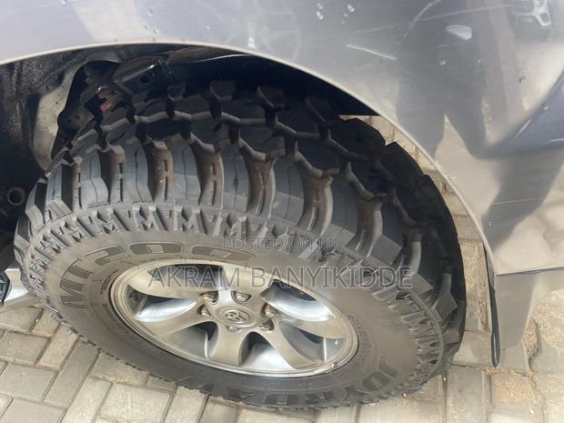 Toyota Land Cruiser Prado 2009 Gray