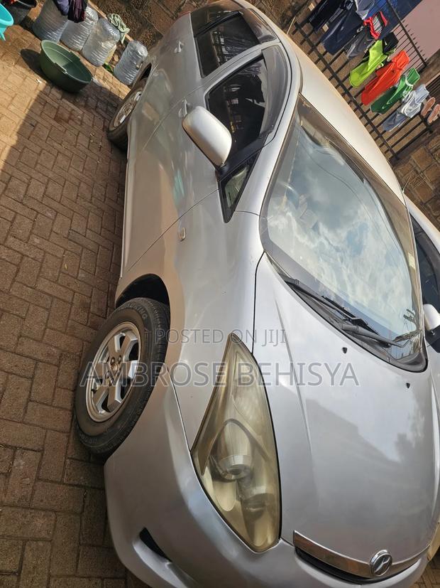 Toyota Wish 2006 Silver