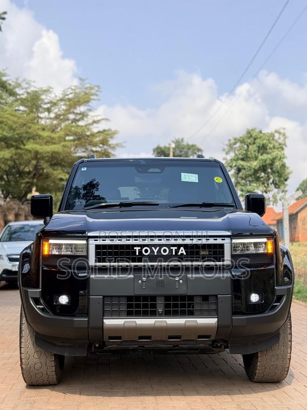 Toyota Land Cruiser Prado 2.8 2025 Black