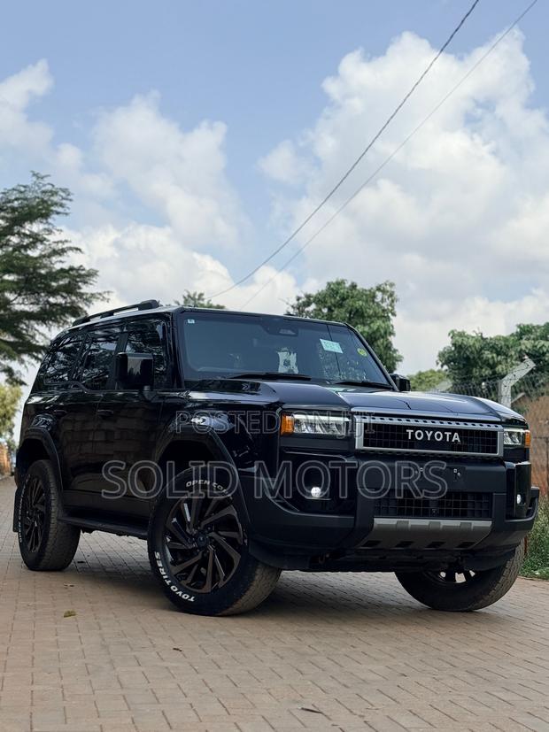 Toyota Land Cruiser Prado 2.8 2025 Black
