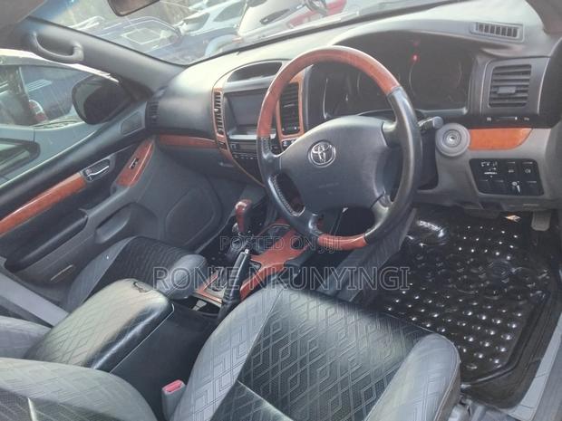 Toyota Land Cruiser 2009 Black
