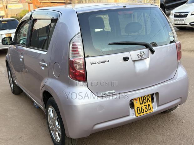 Toyota Passo 1.0 FWD 2008 Silver