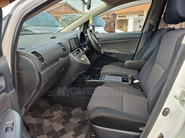 Toyota Wish 2006 White
