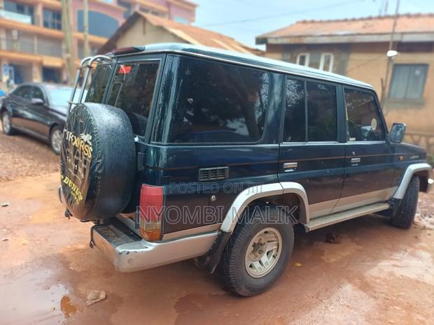 Toyota Land Cruiser Prado 1997 Green