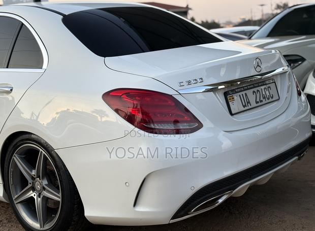 Mercedes-Benz C200 2016 White