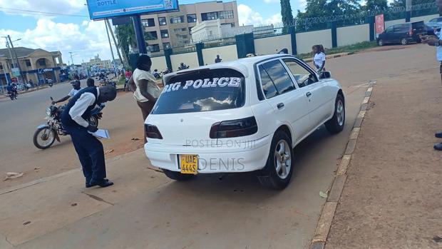 Toyota Corolla 1995 White