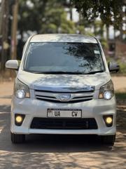 Toyota Noah 2.0 143hp AWD (8 Seater) 2012 White for sale
