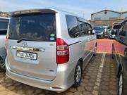 Toyota Noah 2012 Silver for sale