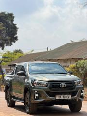 Toyota Hilux 2018 Gray for sale