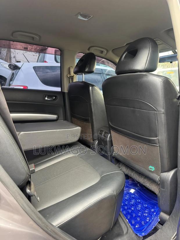 Nissan X-Trail 2010 Gray