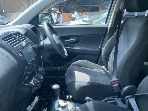 Toyota IST 2010 Silver