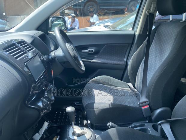 Toyota IST 2010 Silver