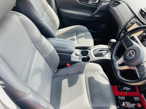 Nissan X-Trail 2.0 Petrol AWD 2018 White