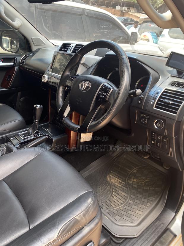 Toyota Land Cruiser Prado 2016 White