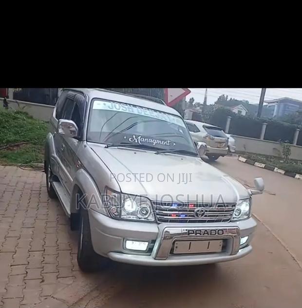 Toyota Land Cruiser Prado 2001 Silver