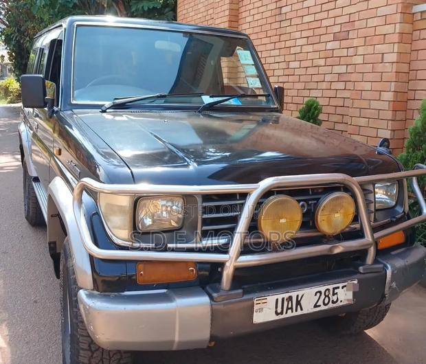 Toyota Land Cruiser Prado 1998 Black