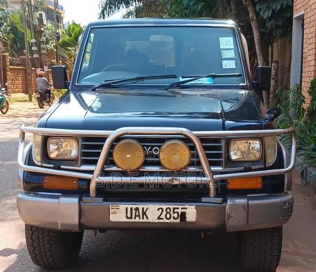 Toyota Land Cruiser Prado 1998 Black
