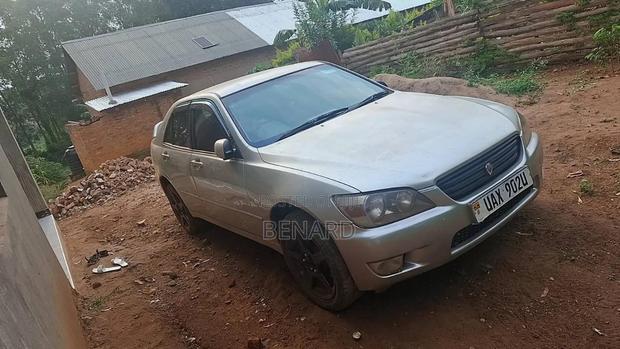 Toyota Altezza 1998 Silver