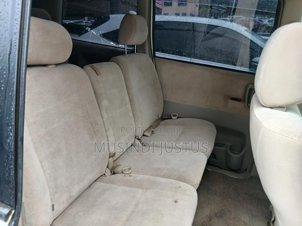 Toyota Noah 2006 White