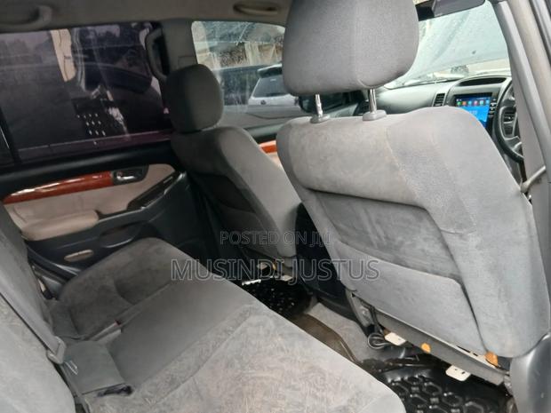 Toyota Land Cruiser Prado 2006 Black