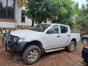 Mitsubishi L200 2013 White for sale
