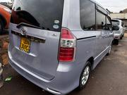 Toyota Noah 2009 Silver for sale