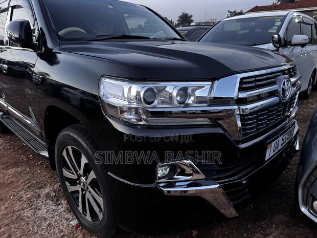 Toyota Land Cruiser 2016 Black