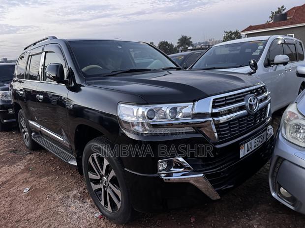 Toyota Land Cruiser 2016 Black