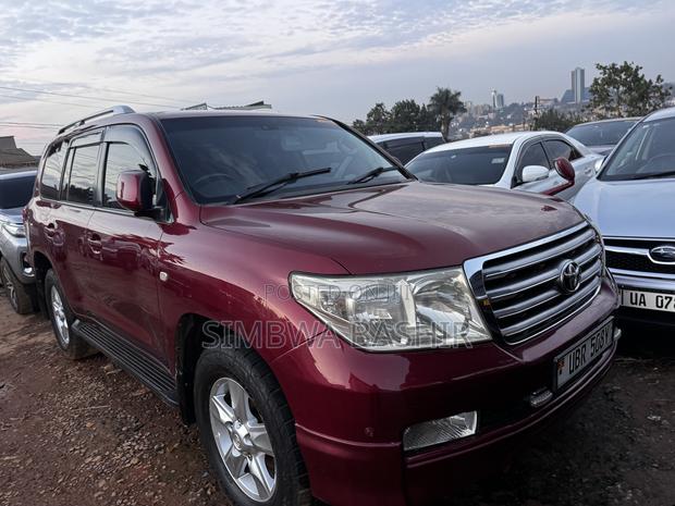 Toyota Land Cruiser 2016 Red