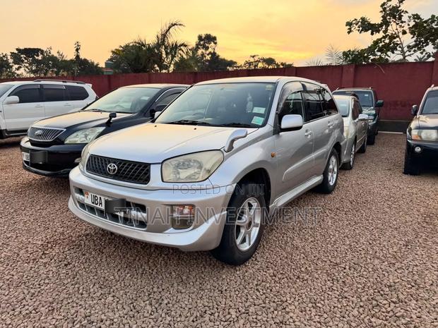 Toyota RAV4 Automatic 2003 Silver