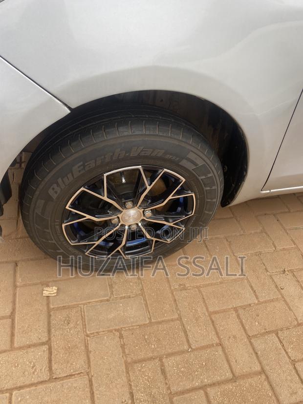 Toyota Vitz 2012 Silver