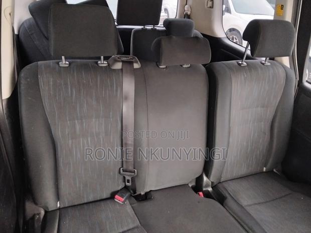 Toyota Noah 2011 White