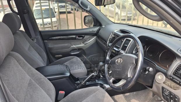 Toyota Land Cruiser Prado 2007 Black