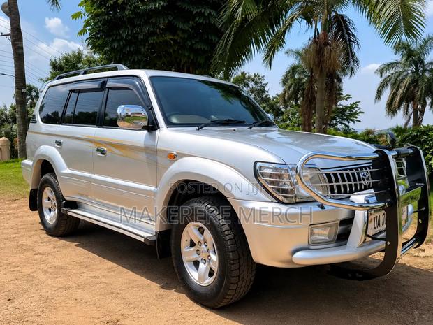 Toyota Land Cruiser Prado 2002 Silver