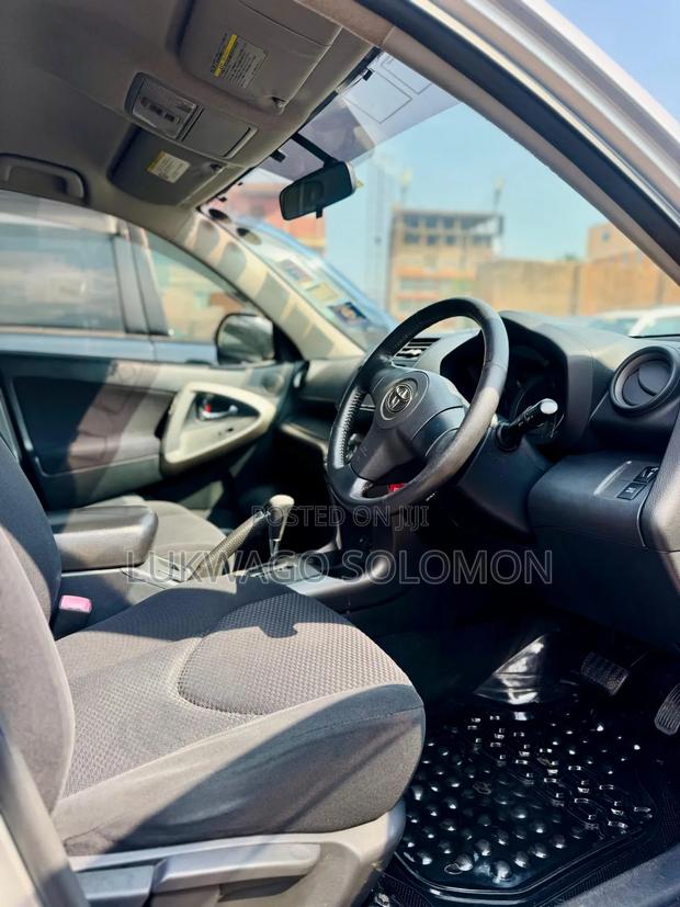 Toyota Crown 2014 White