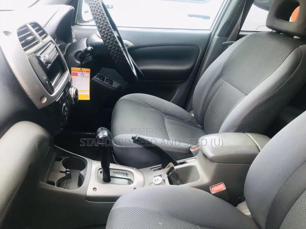 Toyota RAV4 2.0 4x4 2006 Silver