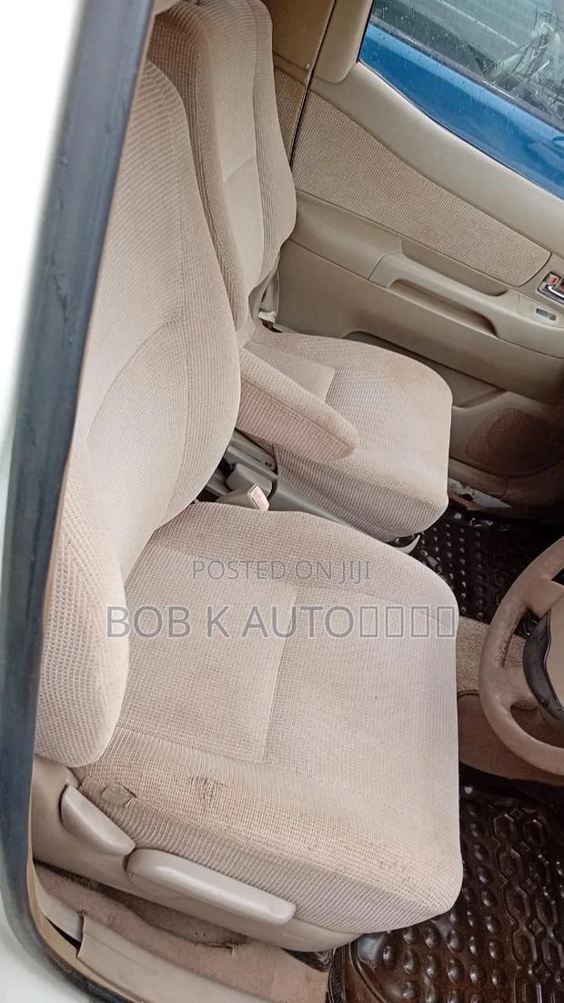 Toyota Raum 2005 White