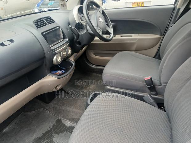 Toyota Passo 2006 Silver
