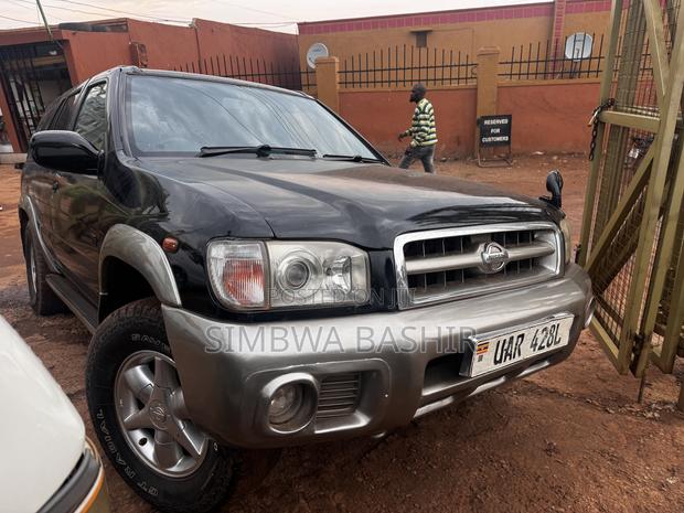 Nissan Terrano 2002 Black