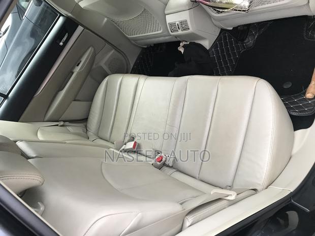 Subaru Outback 2011 Black