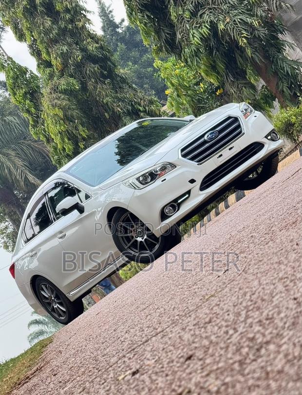 Subaru Legacy 2.5i Premium AWD 2017 White