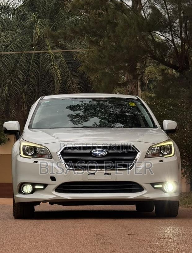 Subaru Legacy 2.5i Premium AWD 2017 White