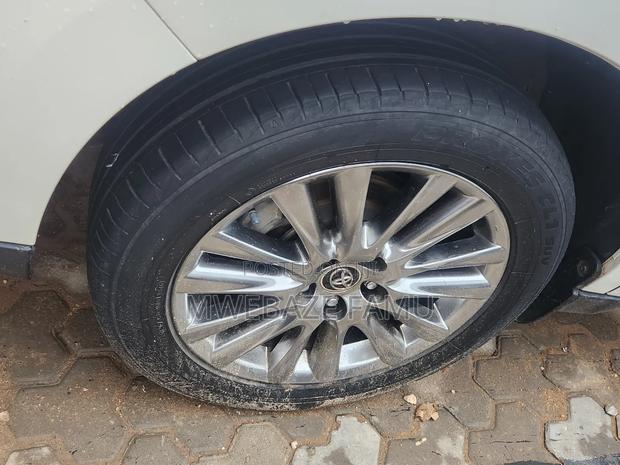 Toyota Harrier 2019 White