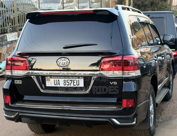 Toyota Land Cruiser 4.5 V8 GXR 2012 Black