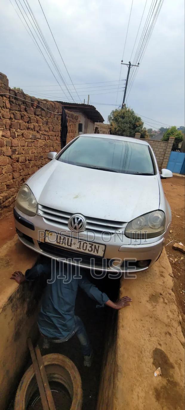 Volkswagen Golf 2005 Silver