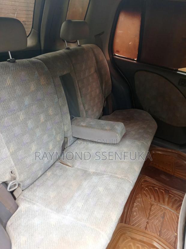 Toyota Raum 1999 Silver