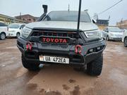 Toyota Hilux 2019 Silver for sale