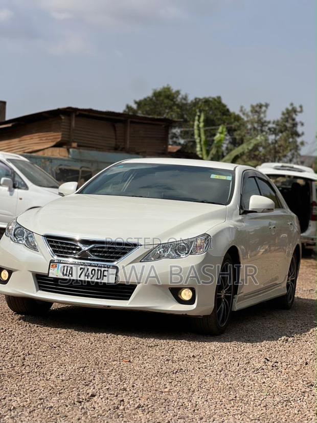 Toyota Mark X 2012 White