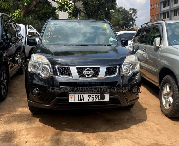 Nissan X-Trail 2.0 Petrol XE 2010 Black